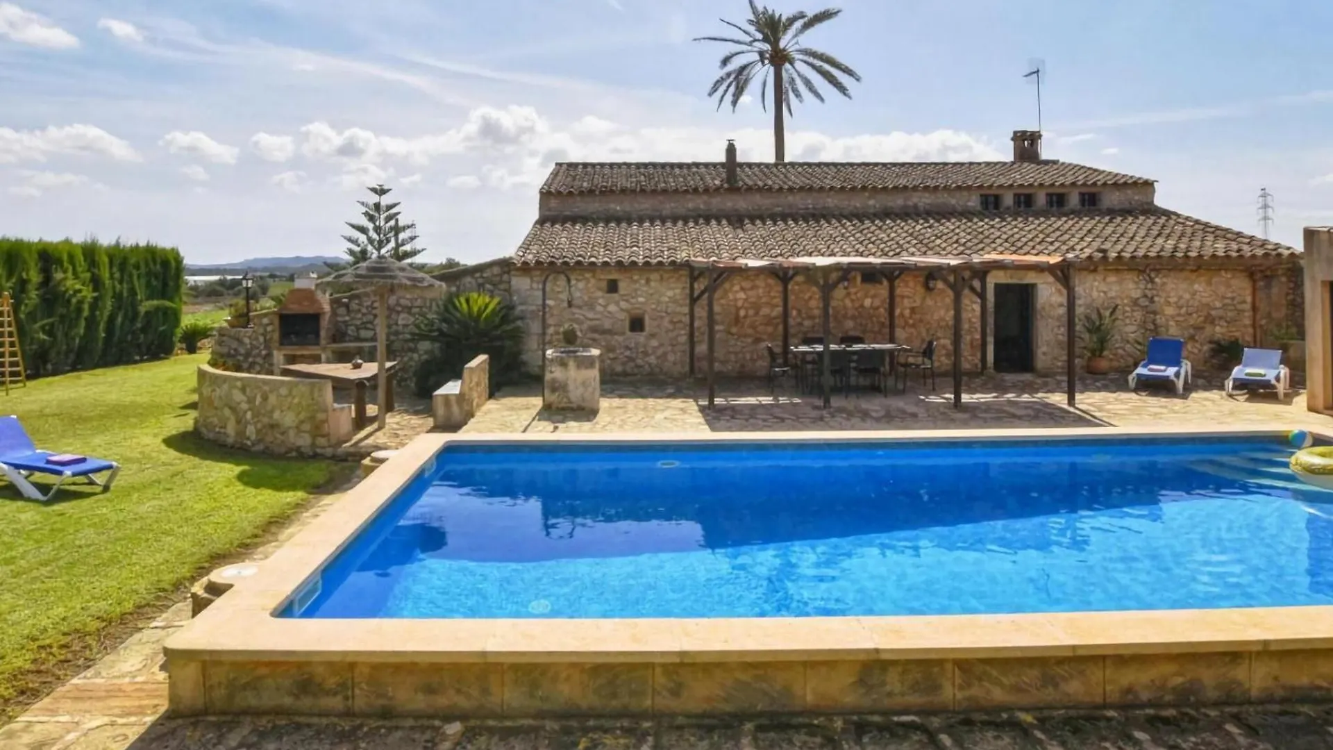 Belvilla By Oyo Albadallet Vilafranca De Bonany 0*,